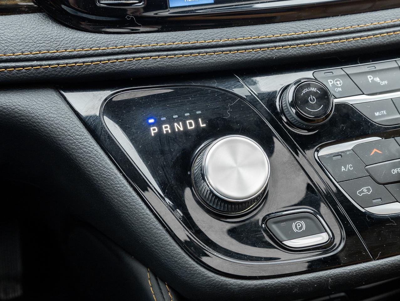 2023 Chrysler Pacifica Hybrid Pinnacle – Plug-In Hybrid   Loaded   Panoramic Roo Photo