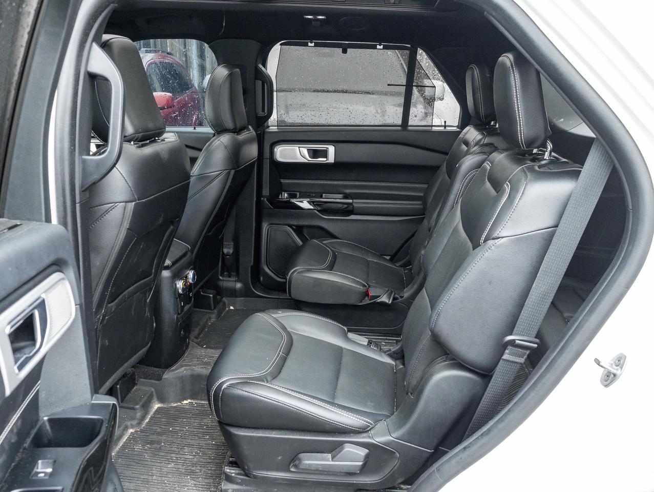 2022 Ford Explorer V6   Premium Package   CLEAN CARFAX Photo