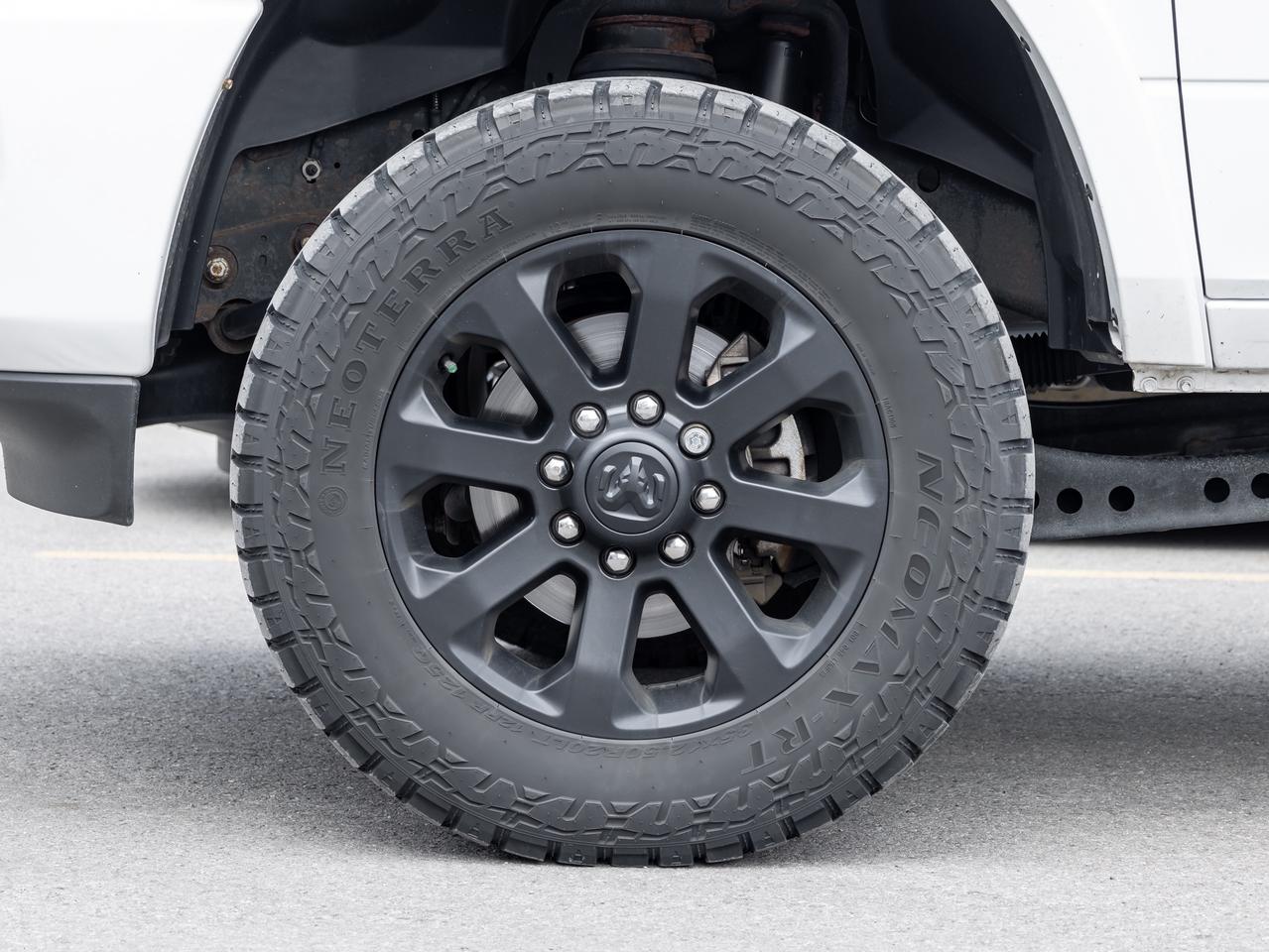 2022 RAM 3500 Big Horn Crew   Diesel   Night Edition   Loaded Photo3
