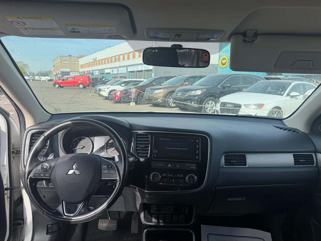 2018 Mitsubishi Outlander SE Photo