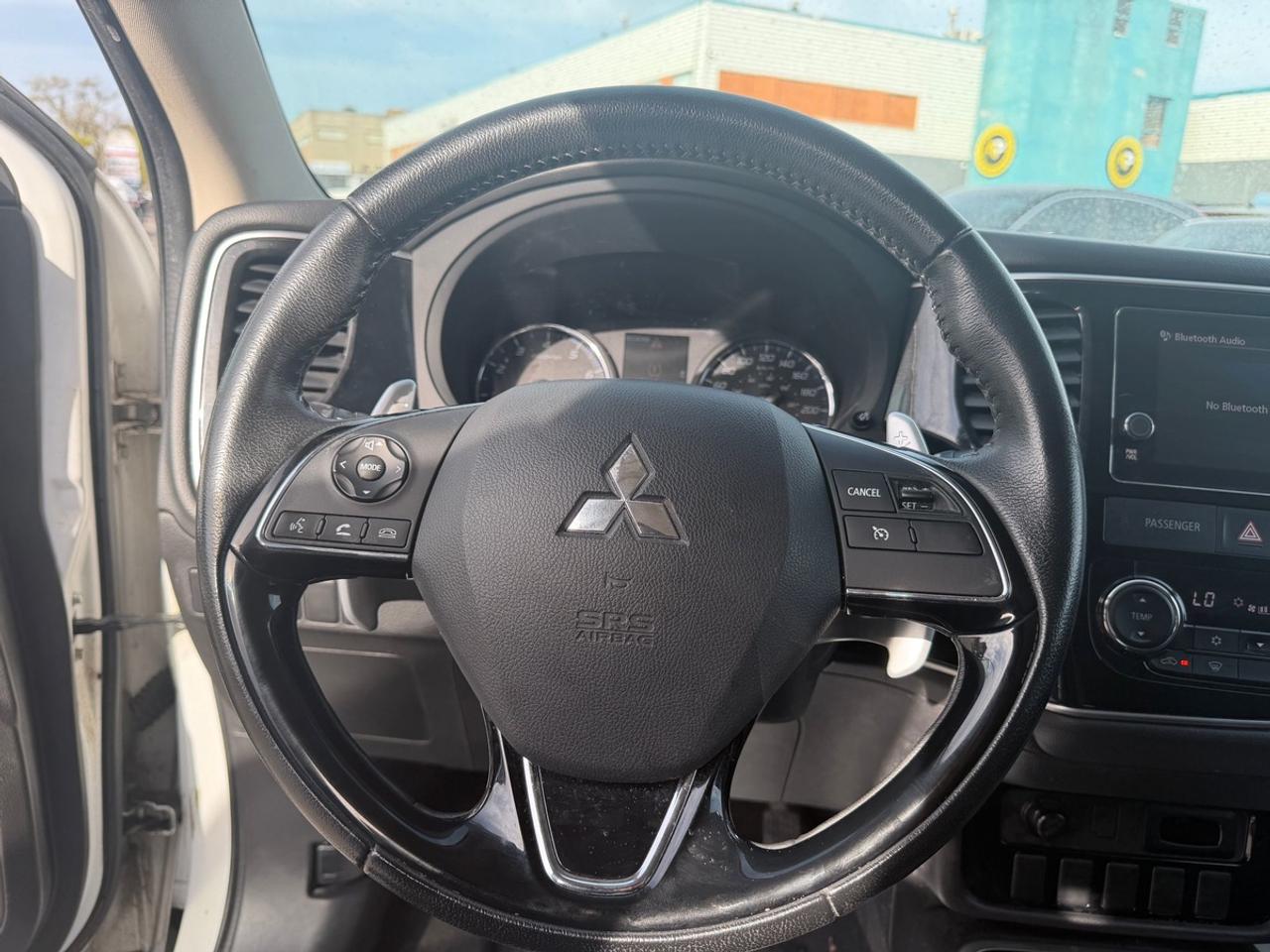 2018 Mitsubishi Outlander SE Photo
