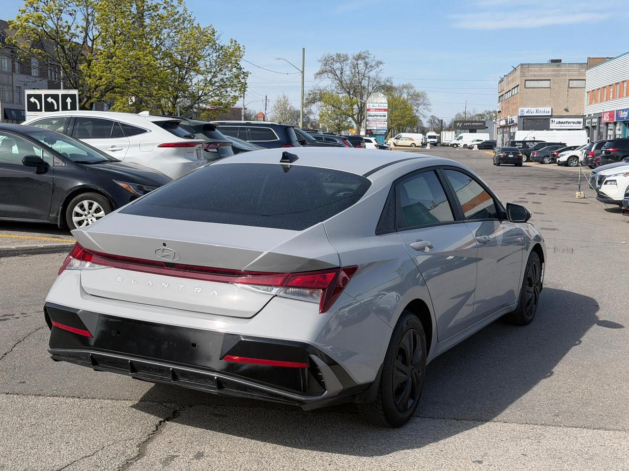2024 Hyundai Elantra SEL Photo