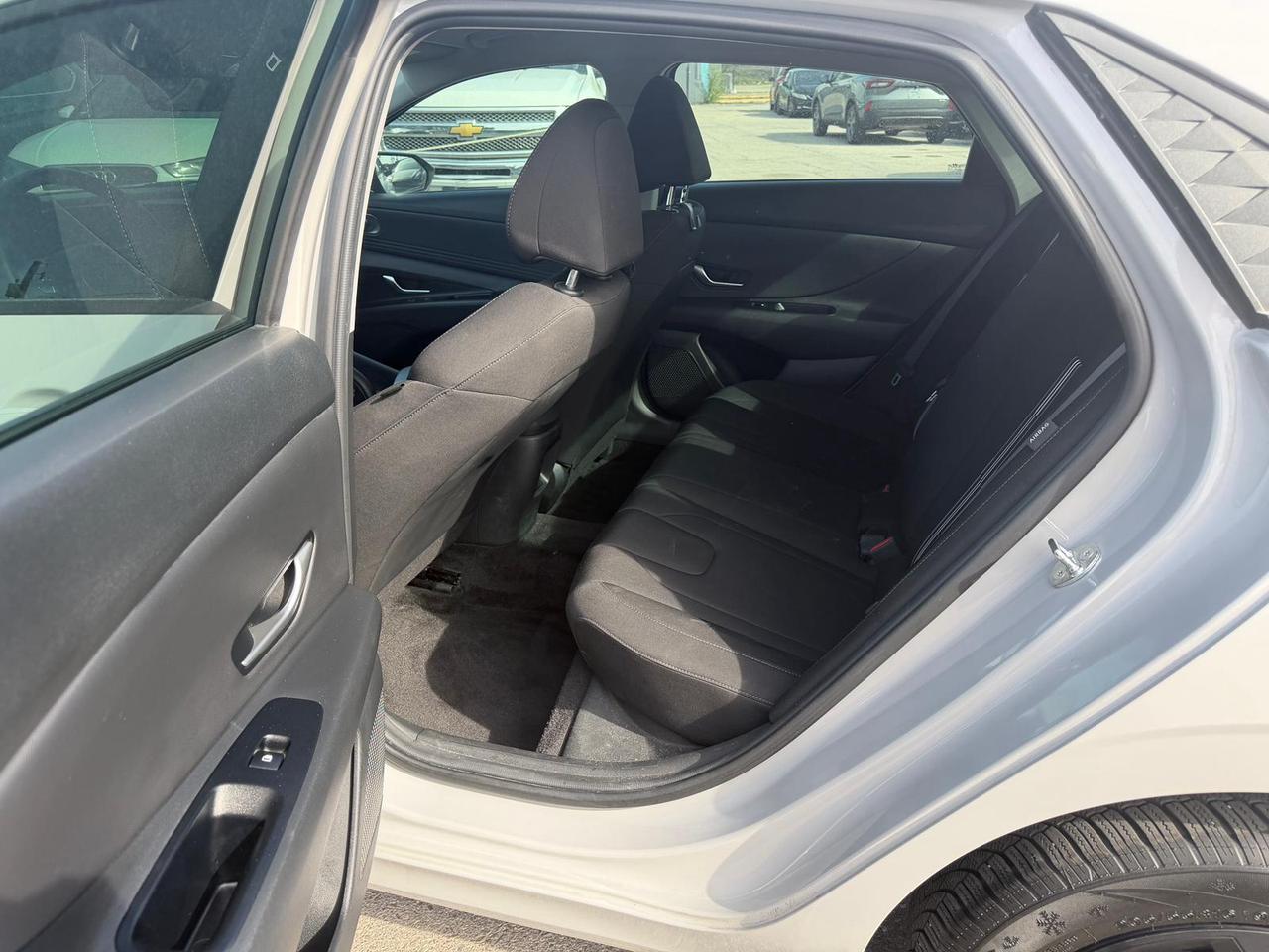 2024 Hyundai Elantra SEL Photo
