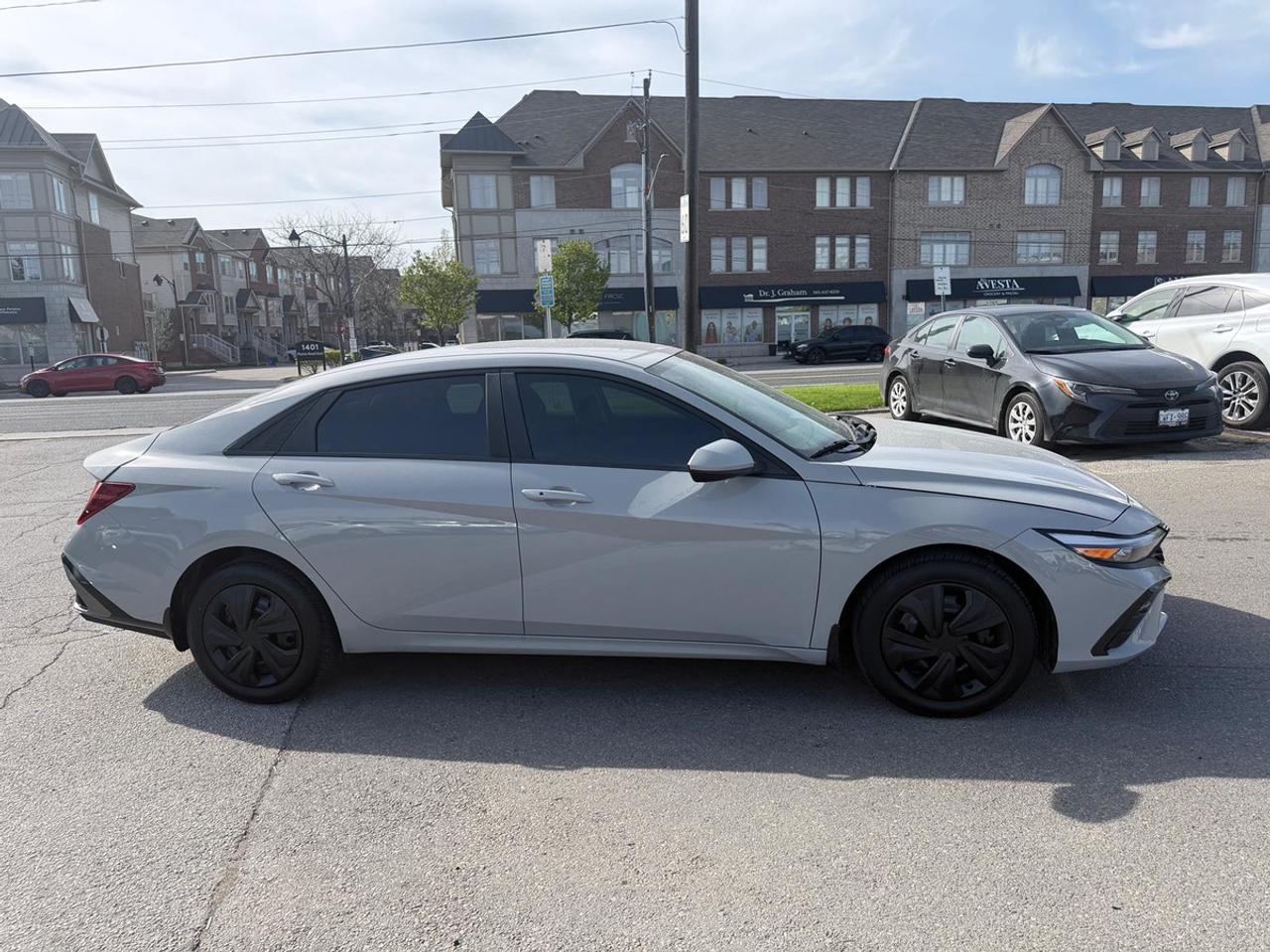 2024 Hyundai Elantra SEL Photo