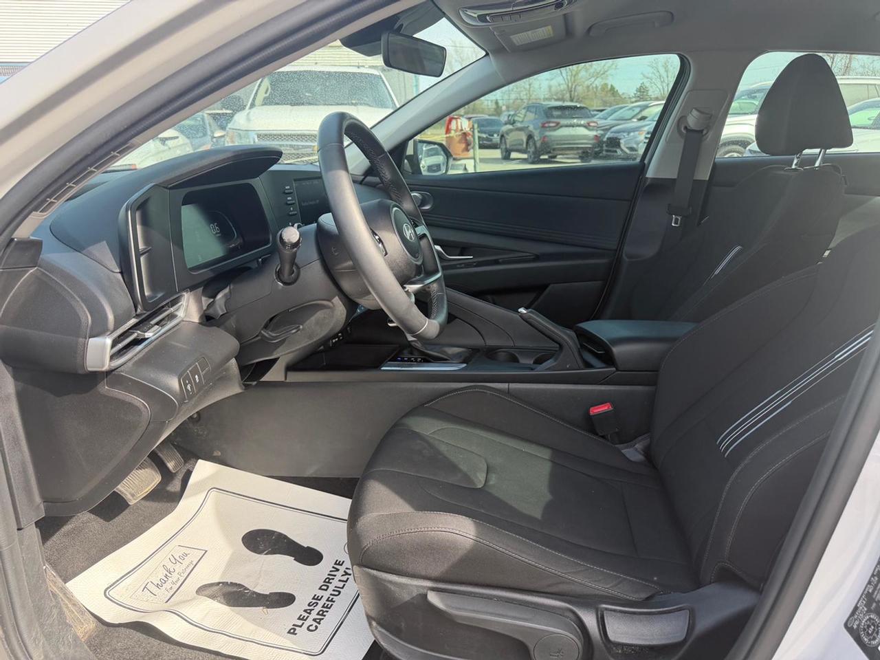 2024 Hyundai Elantra SEL Photo