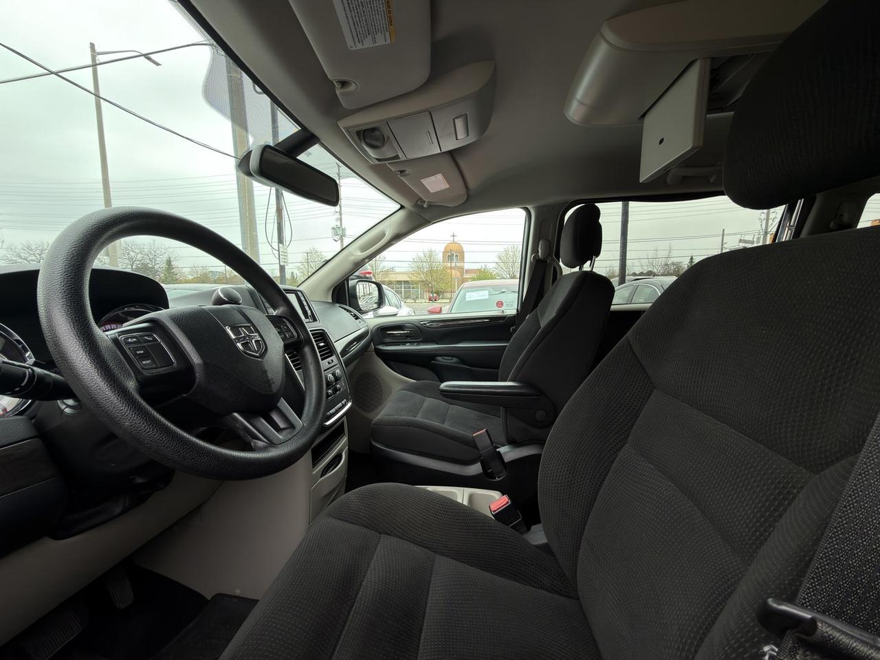 2019 Dodge Grand Caravan SXT   Stow n Go   7Pass   Dual Climate   Rev Cam Photo