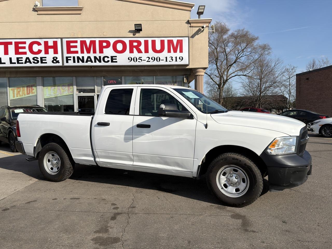 2021 RAM 1500 Classic classic Tradesman 6'4 BOX / Remote Start / Rev Cam Photo