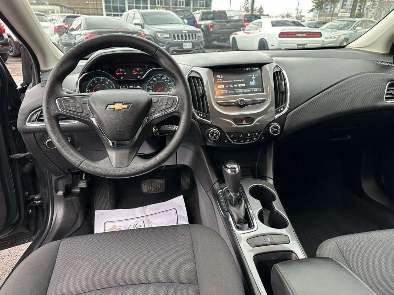 2018 Chevrolet Cruze LT Photo
