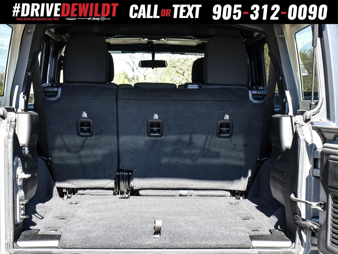 2020 Jeep WRANGLER UNLIMITED WILLYS   V6 ENGINE   ONE OWNER Photo