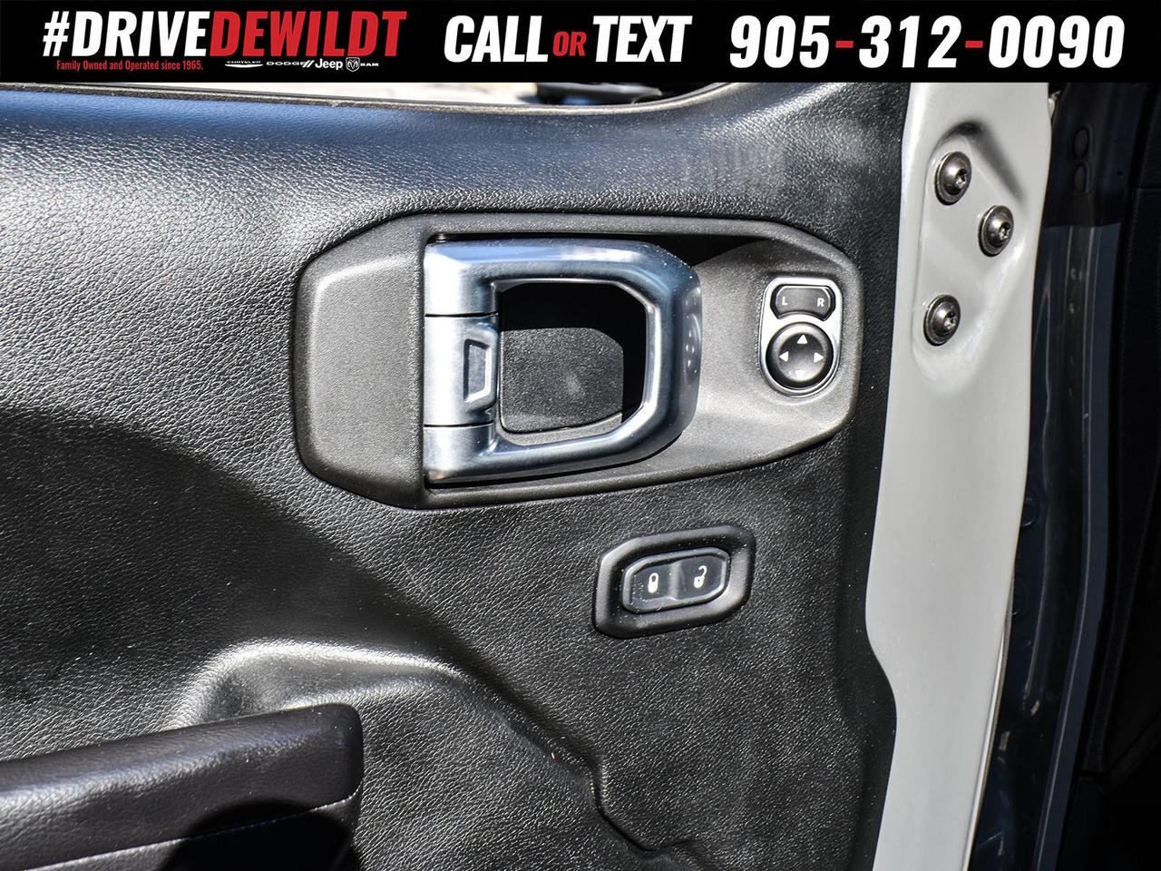 2020 Jeep WRANGLER UNLIMITED WILLYS   V6 ENGINE   ONE OWNER Photo
