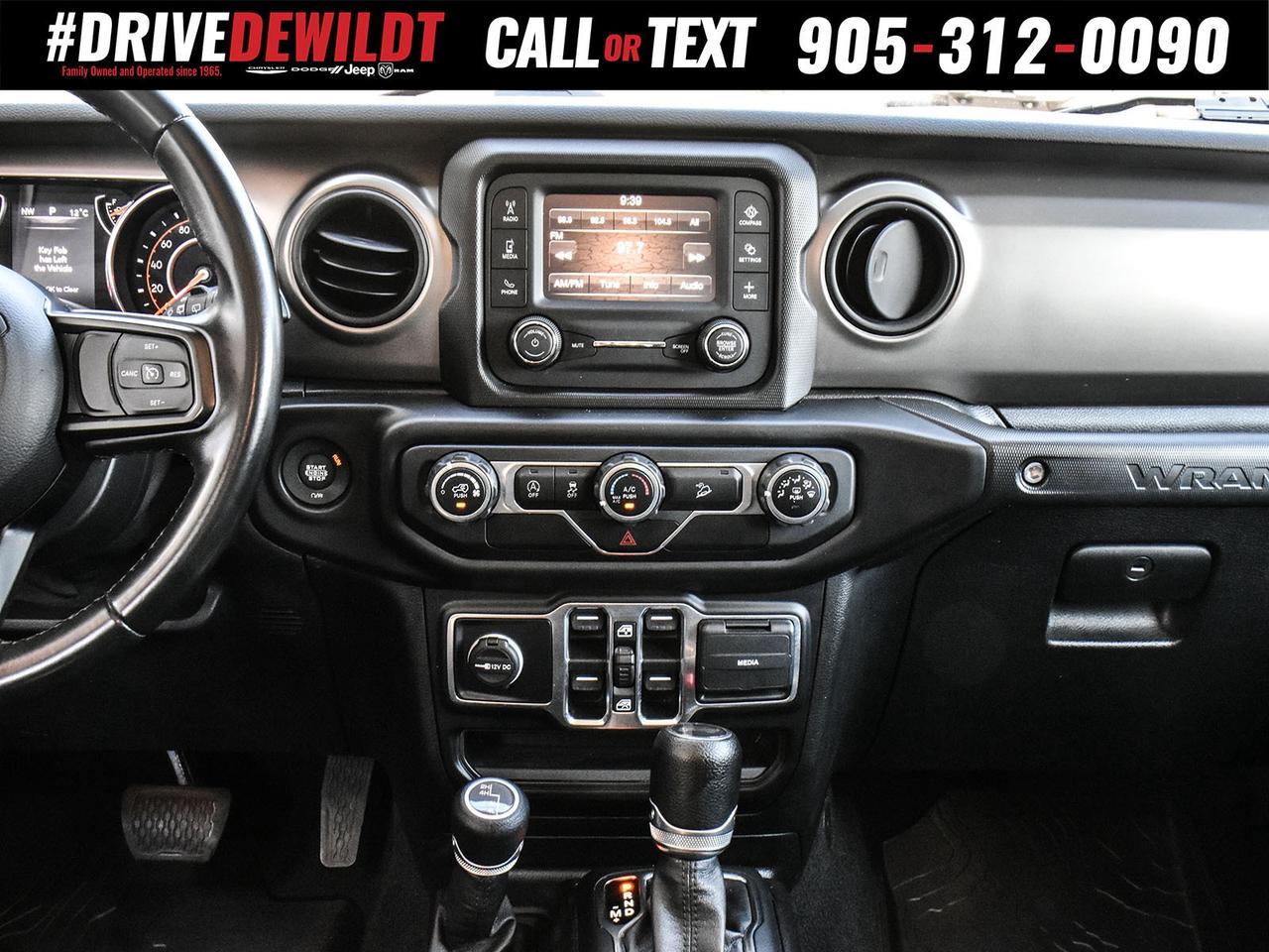 2020 Jeep WRANGLER UNLIMITED WILLYS   V6 ENGINE   ONE OWNER Photo