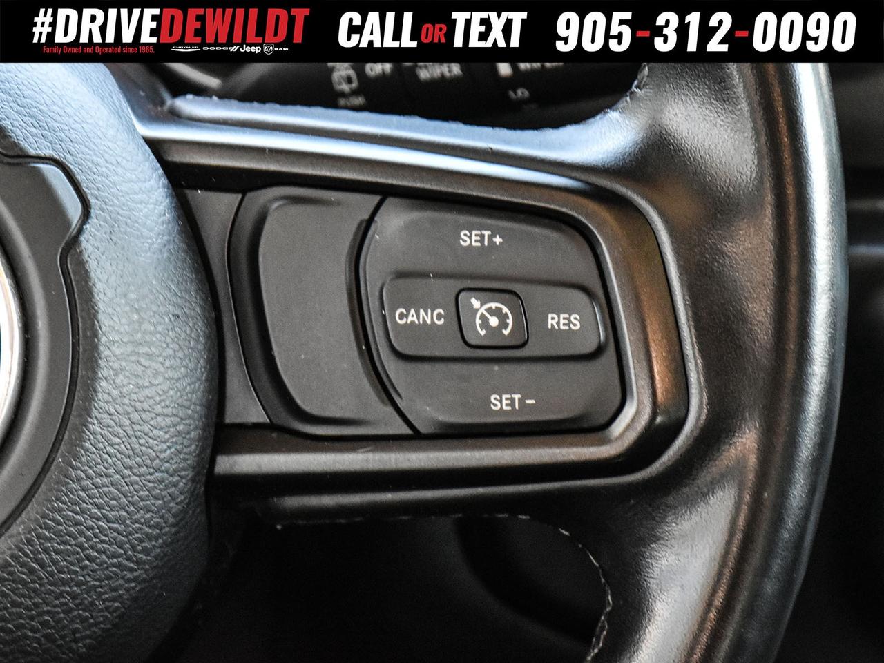 2020 Jeep WRANGLER UNLIMITED WILLYS   V6 ENGINE   ONE OWNER Photo