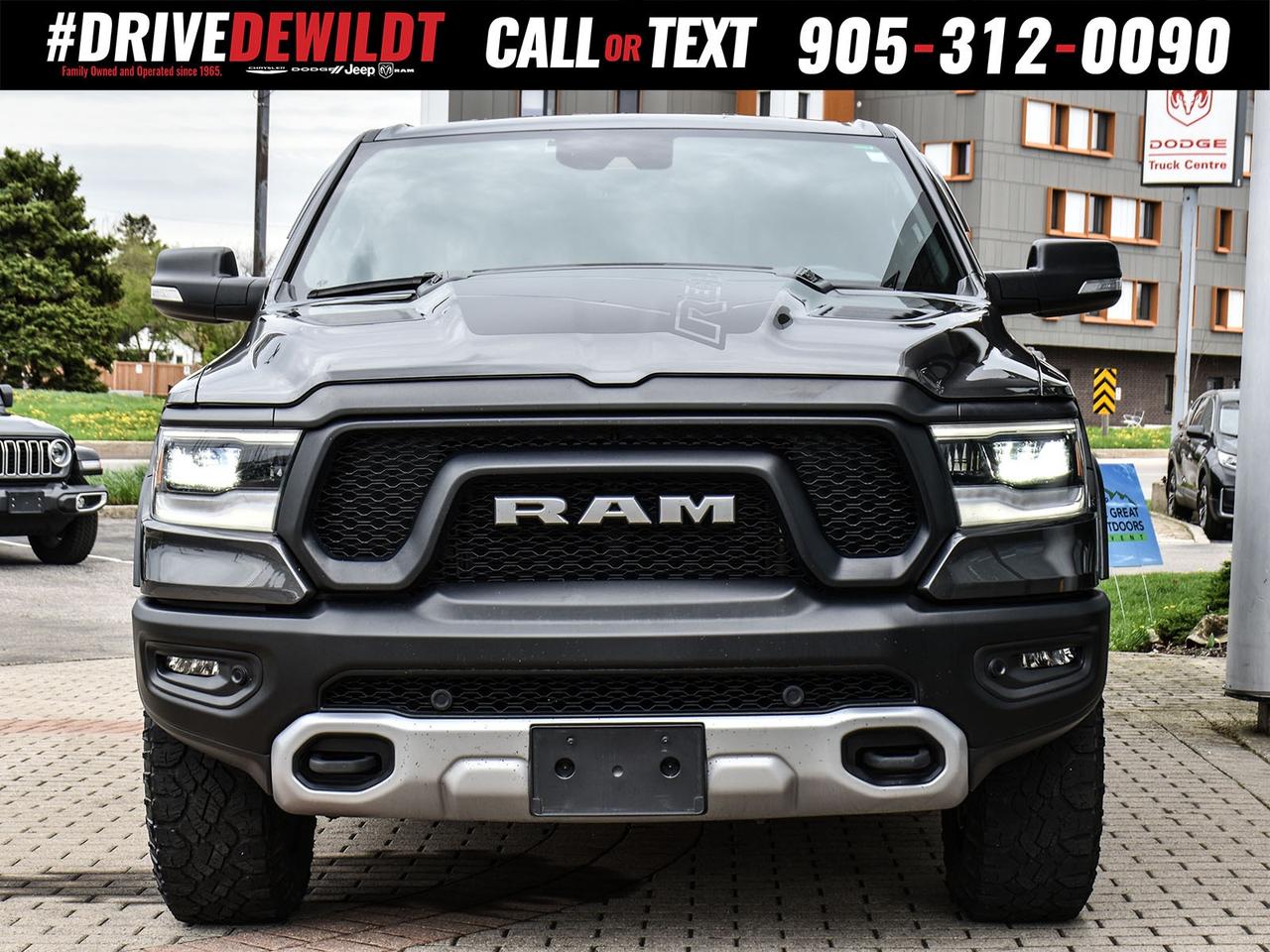 2022 RAM 1500 REBEL   LEATHER SEATS   ONE OWNER Photo4