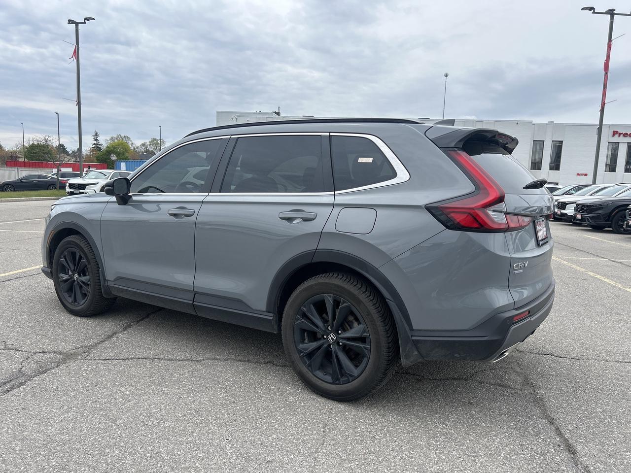 2024 Honda CR-V Touring Photo3