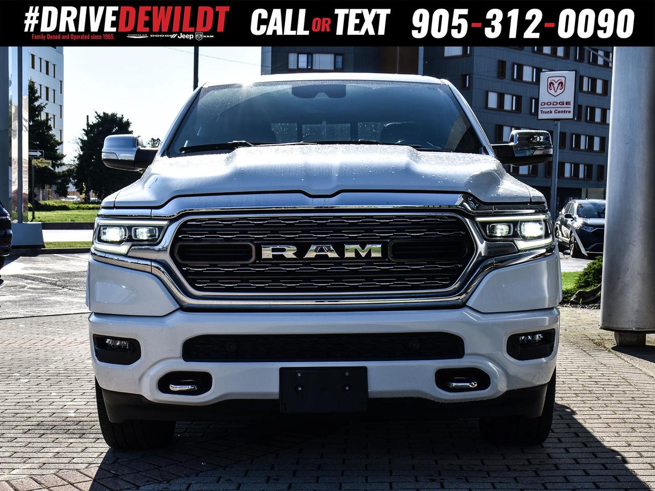 2022 RAM 1500 LIMITED   BRAND NEW TIRES + BRAKES   PANO ROOF Photo