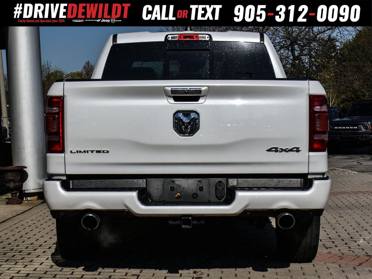 2022 RAM 1500 LIMITED   BRAND NEW TIRES + BRAKES   PANO ROOF Photo