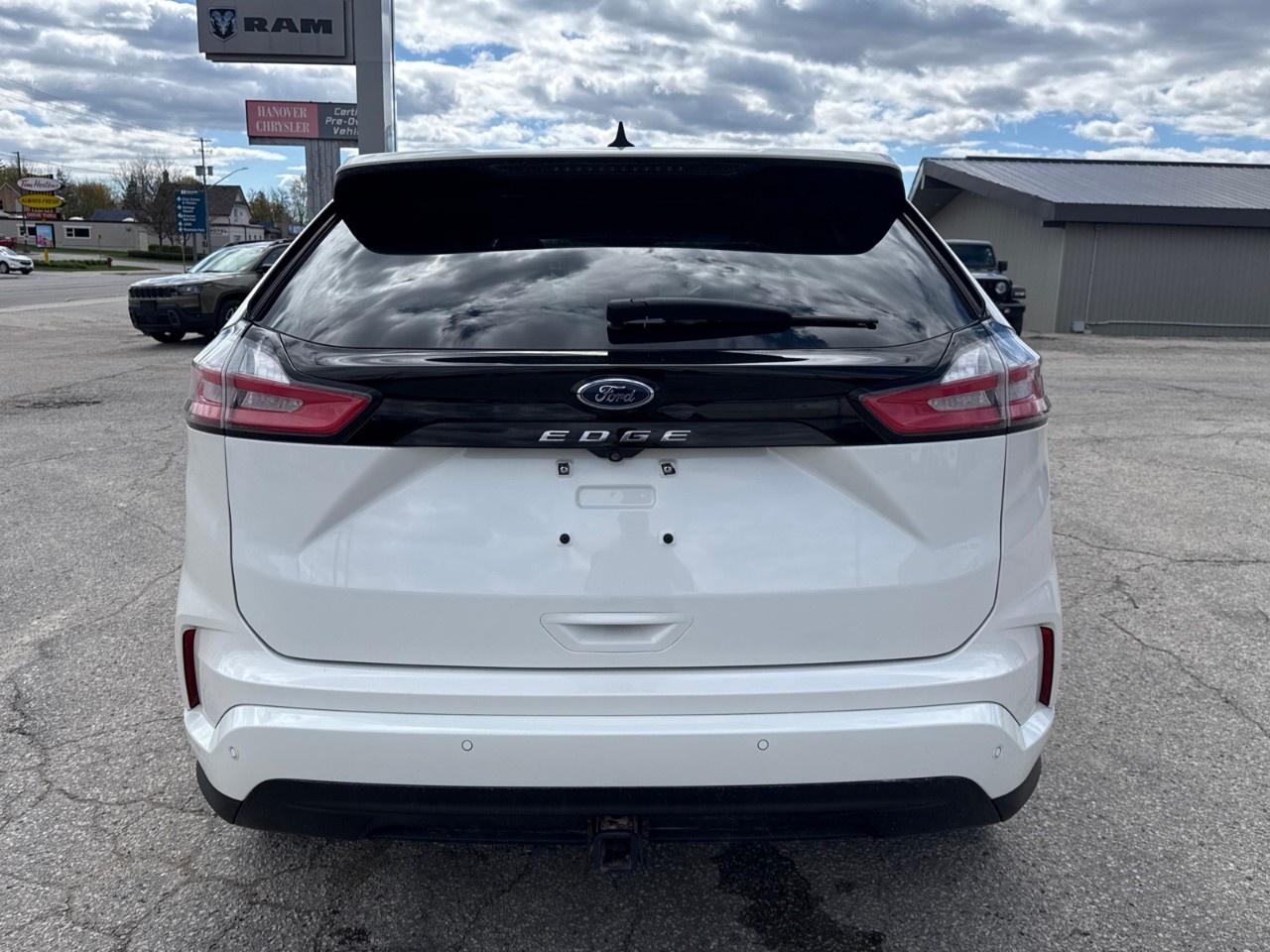 2022 Ford Edge ST Line AWD Photo