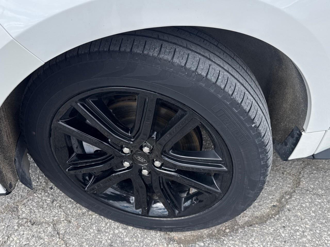 2022 Ford Edge ST Line AWD Photo