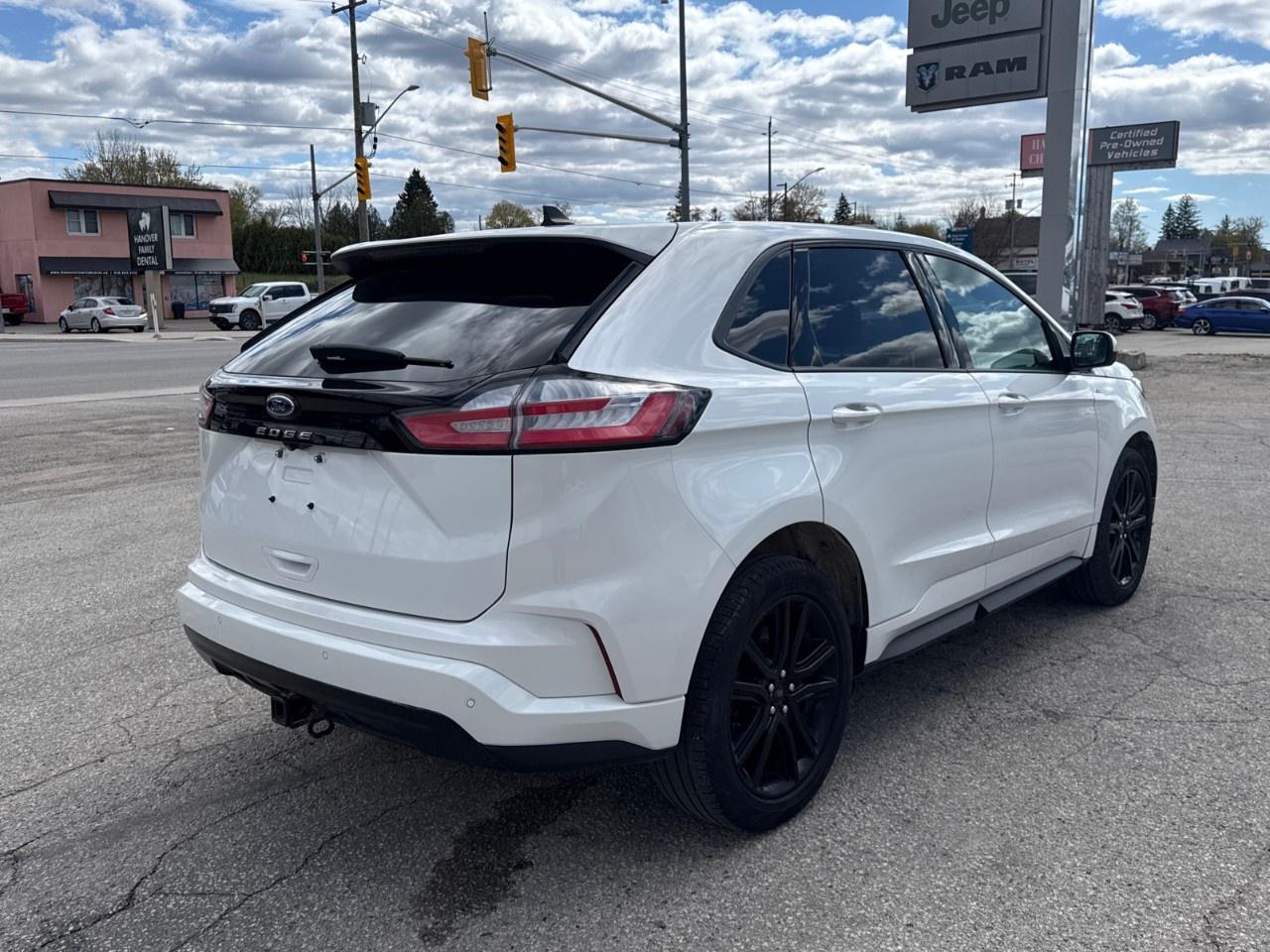 2022 Ford Edge ST Line AWD Photo