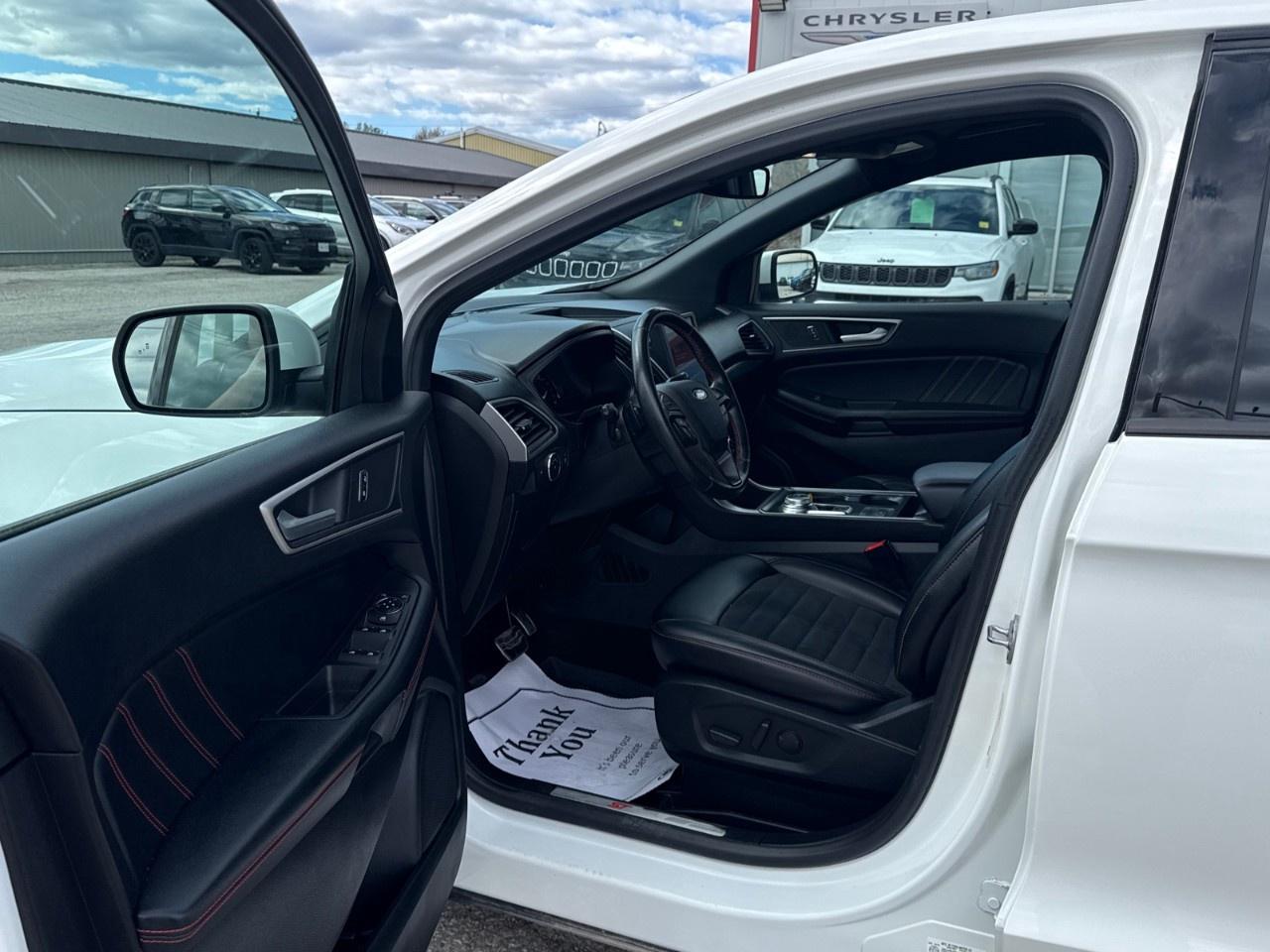 2022 Ford Edge ST Line AWD Photo