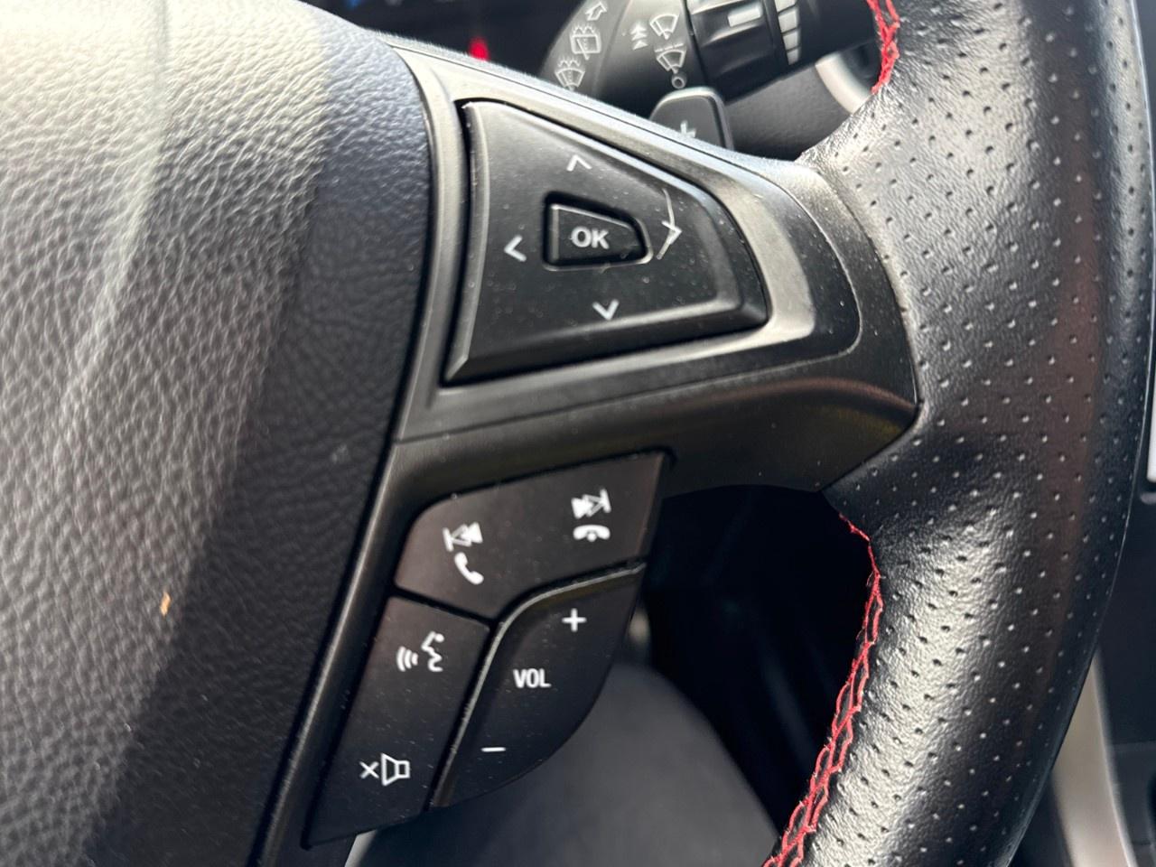 2022 Ford Edge ST Line AWD Photo