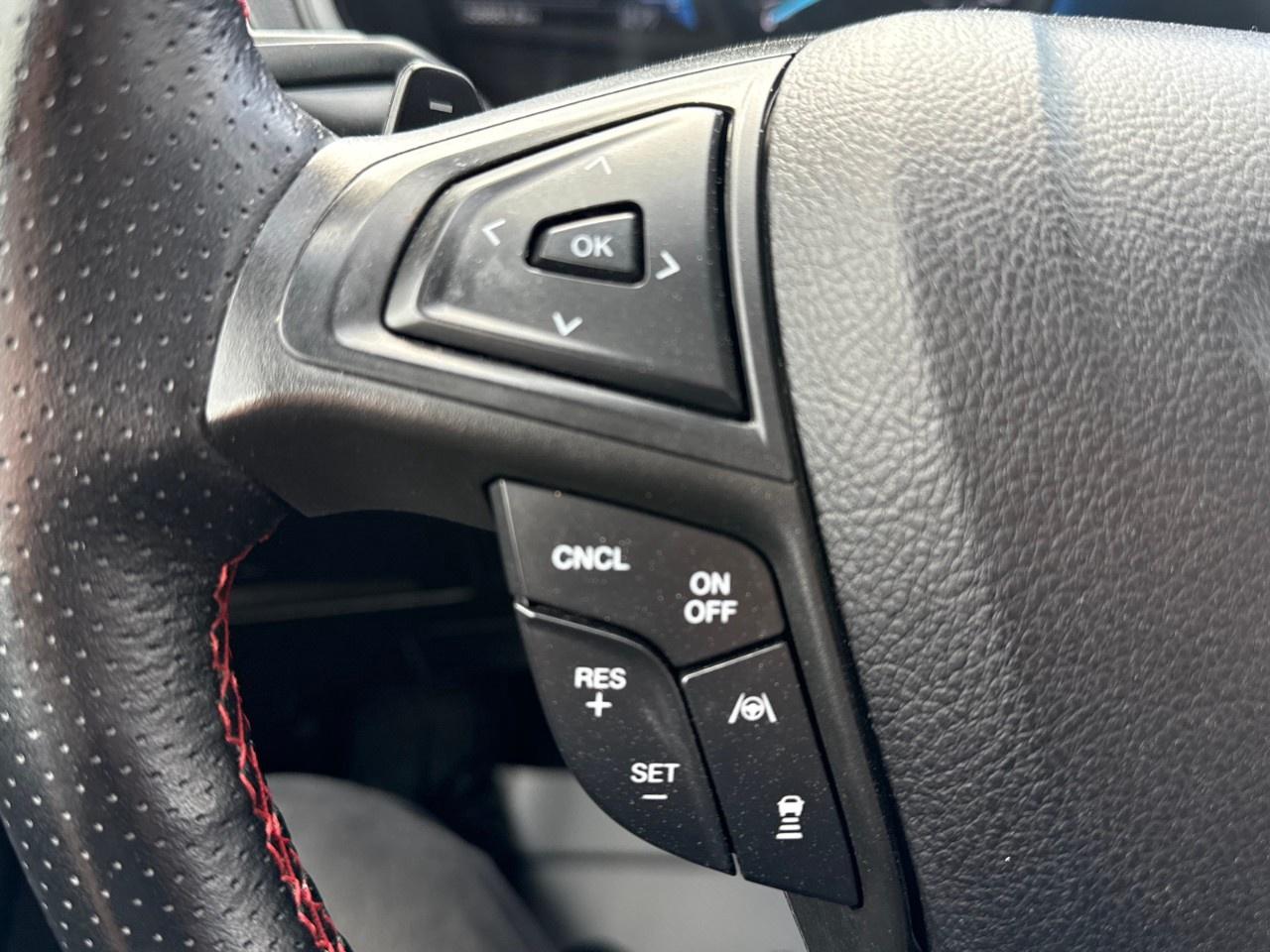 2022 Ford Edge ST Line AWD Photo