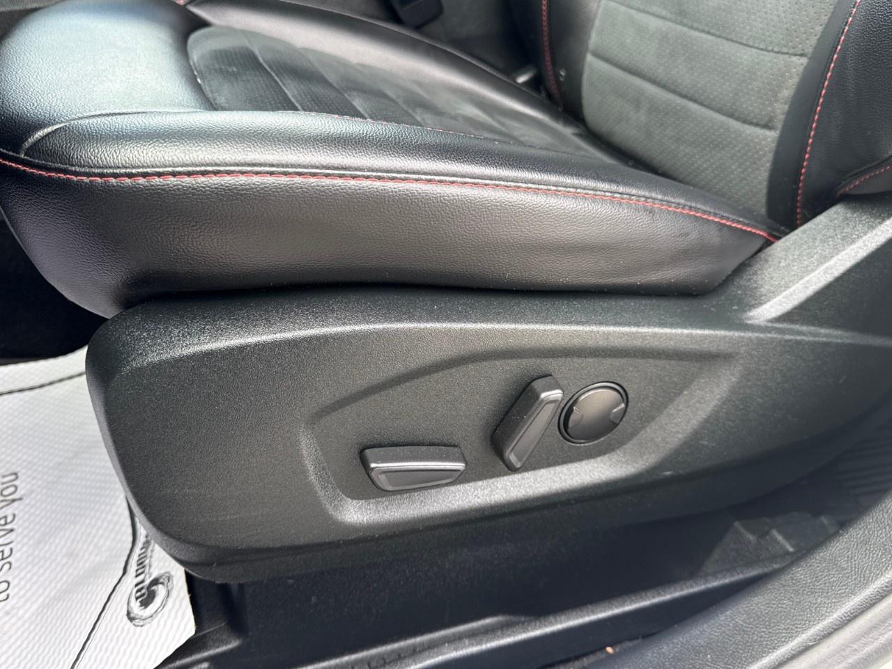2022 Ford Edge ST Line AWD Photo