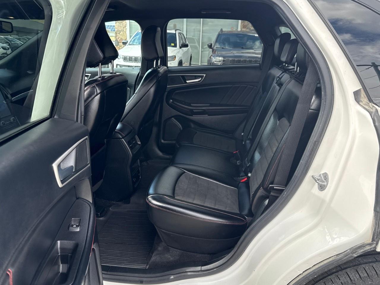 2022 Ford Edge ST Line AWD Photo