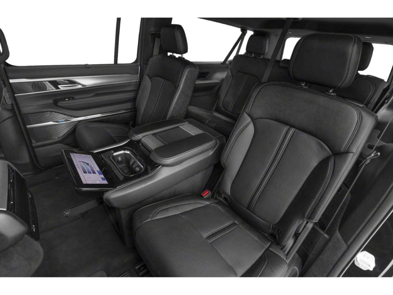2023 Jeep Grand Wagoneer L Series III 4x4 Photo