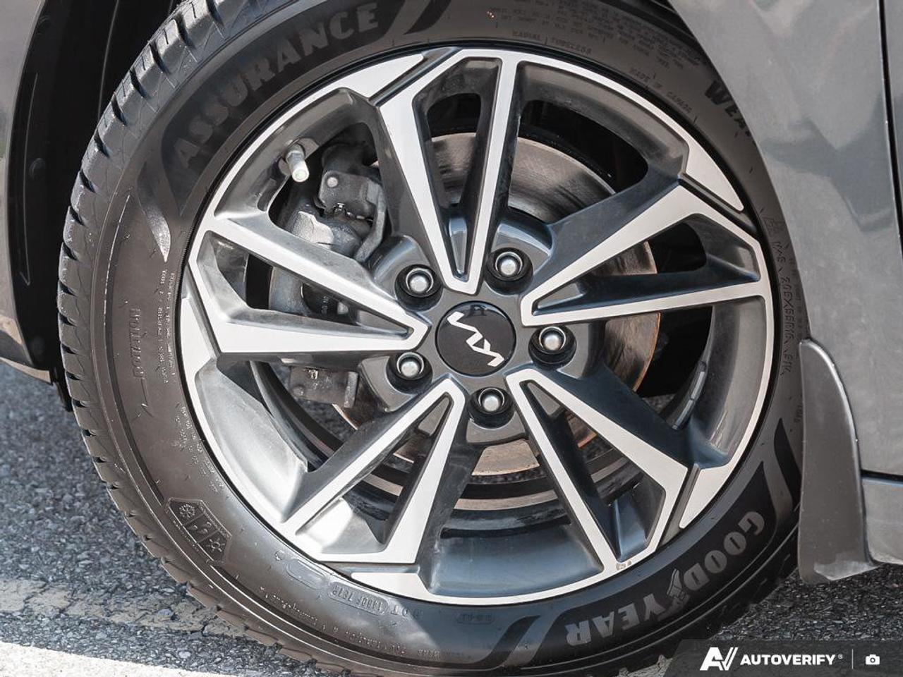 2023 Kia Forte GT-Line Photo