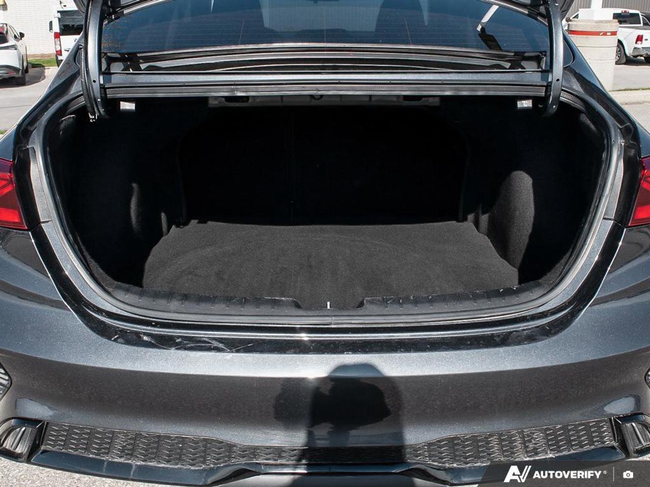 2023 Kia Forte GT-Line Photo