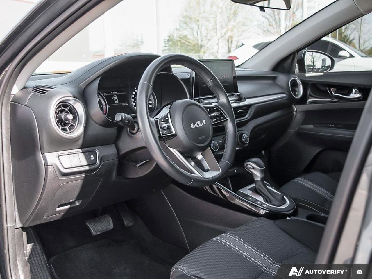 2023 Kia Forte GT-Line Photo