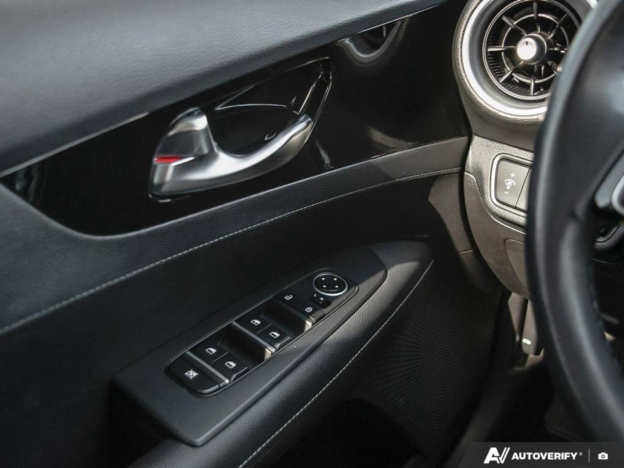 2023 Kia Forte GT-Line Photo