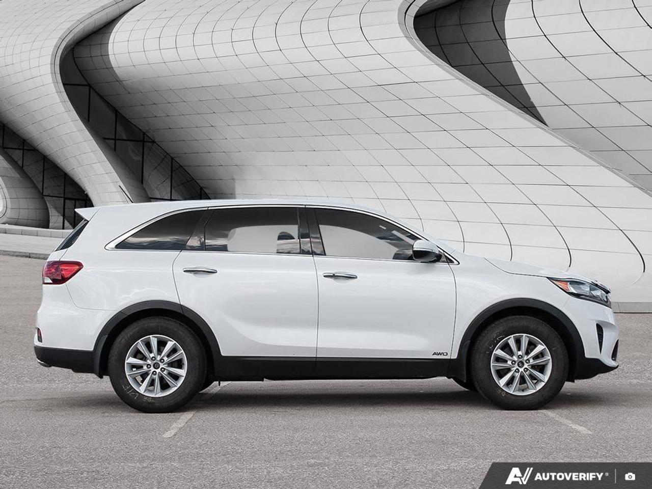 2020 Kia Sorento LX Photo