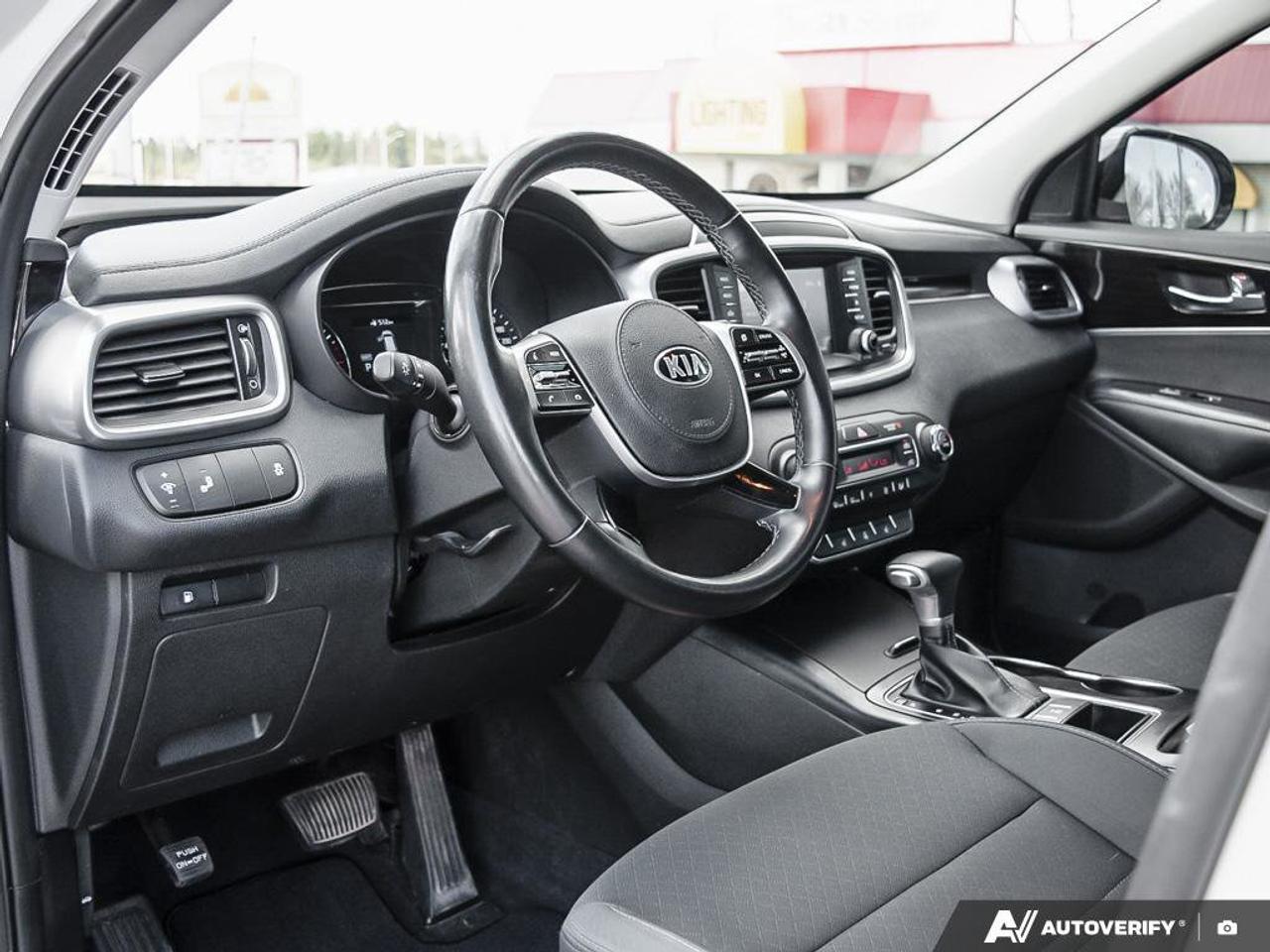 2020 Kia Sorento LX Photo