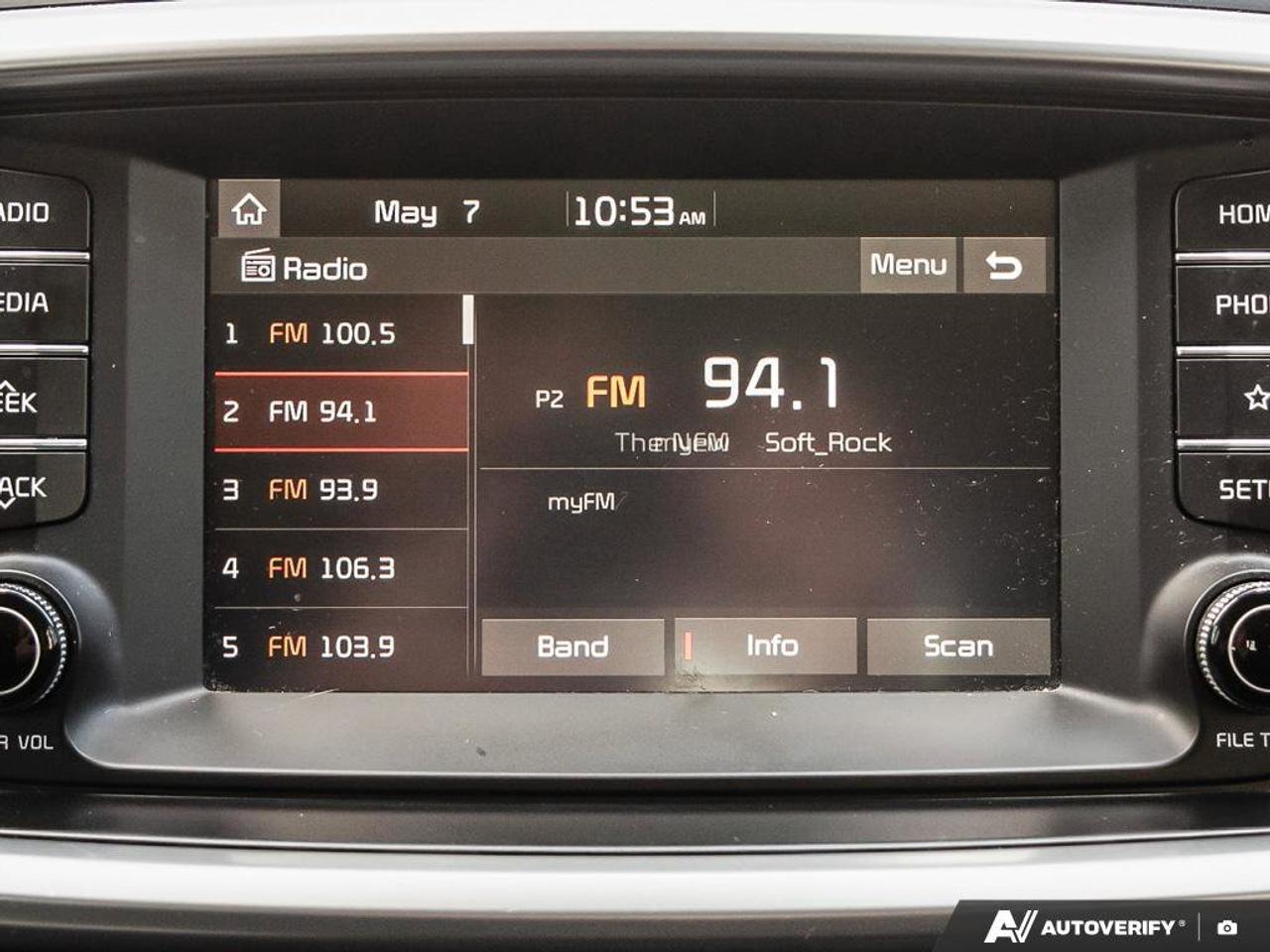2020 Kia Sorento LX Photo