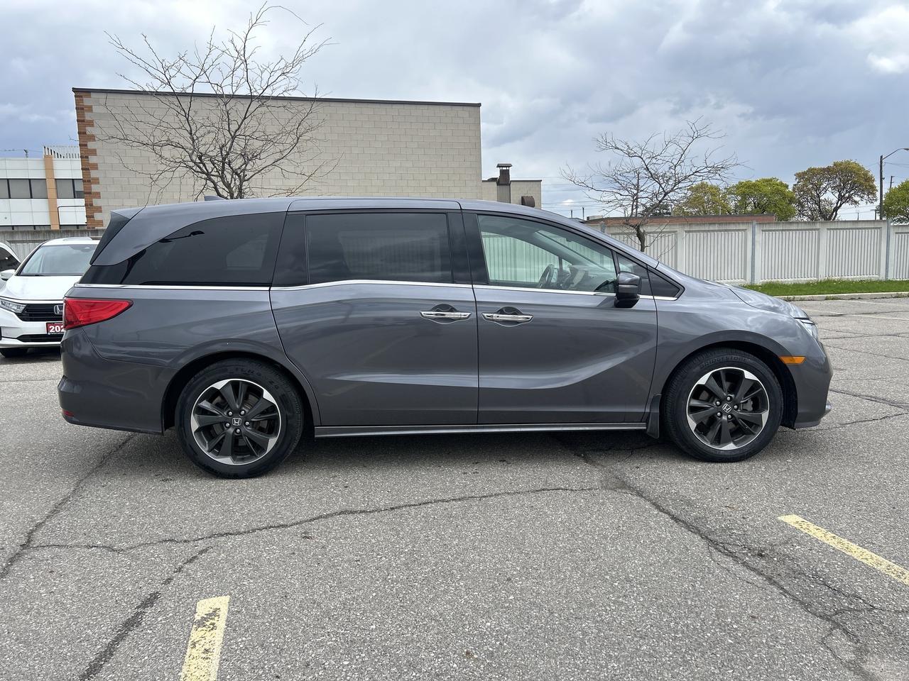 2024 Honda Odyssey Touring Photo