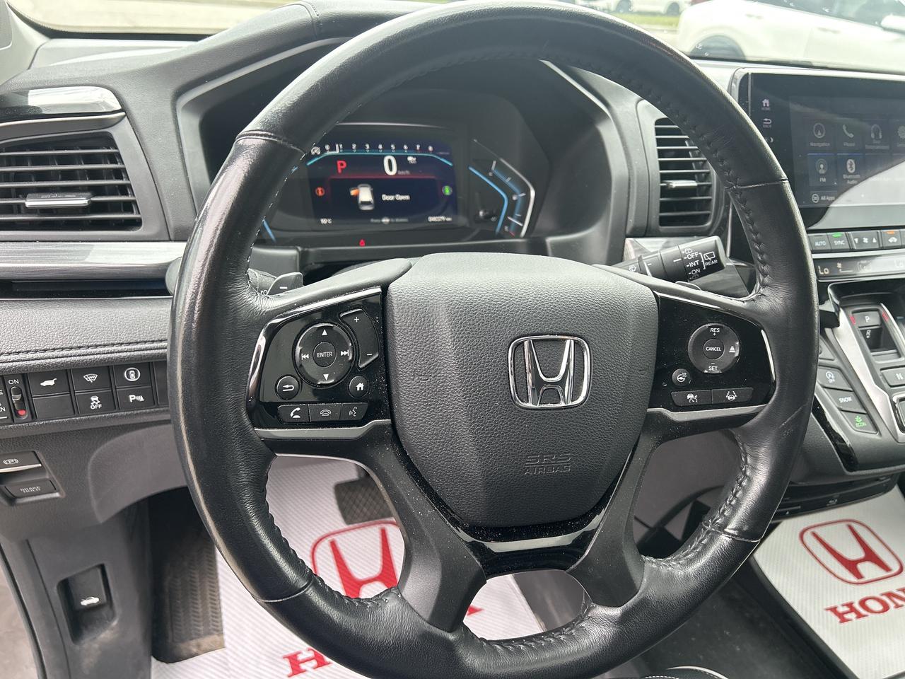 2024 Honda Odyssey Touring Photo