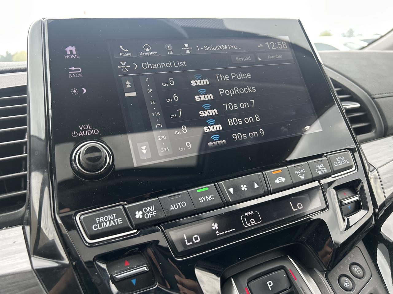 2024 Honda Odyssey Touring Photo