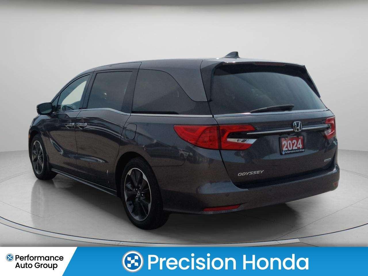 2024 Honda Odyssey Touring  Navigation CarPlay Wireless Charger Photo