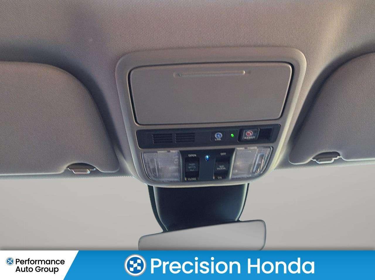2024 Honda Odyssey Touring  Navigation CarPlay Wireless Charger Photo