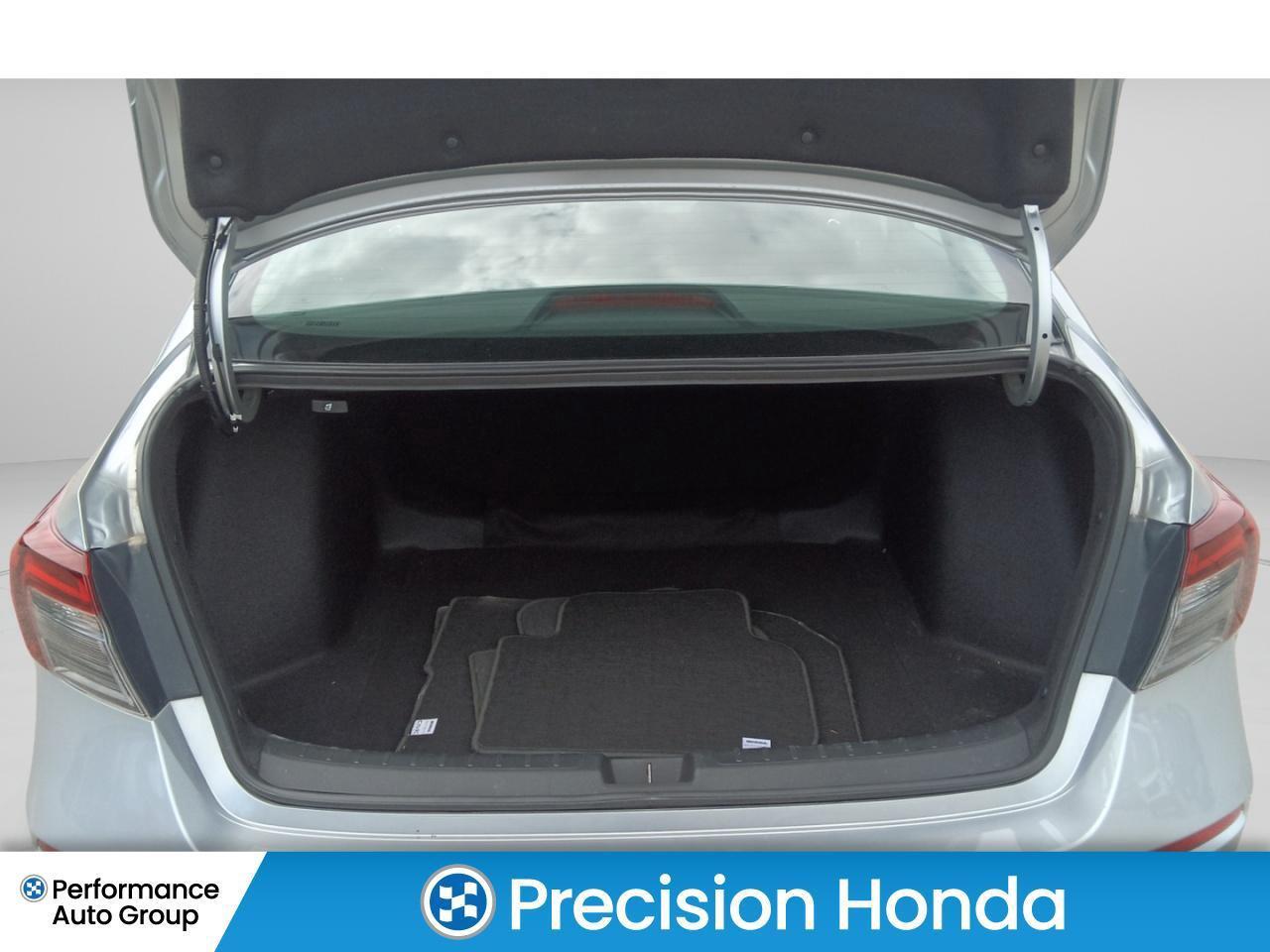 2025 Honda Civic LX CarPlay Bluetooth Rear Camera Low Kms Photo