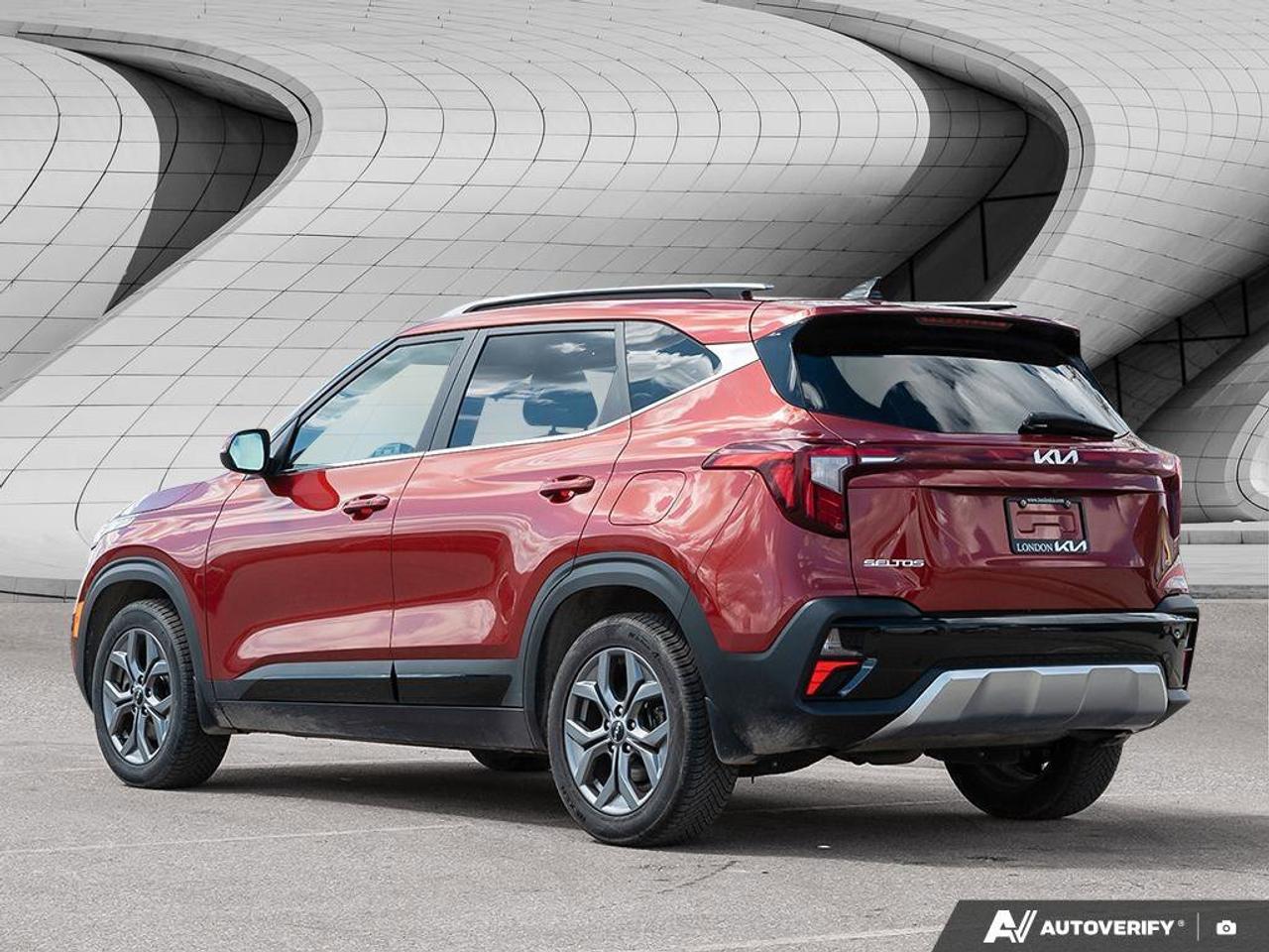 2024 Kia Seltos EX Photo3