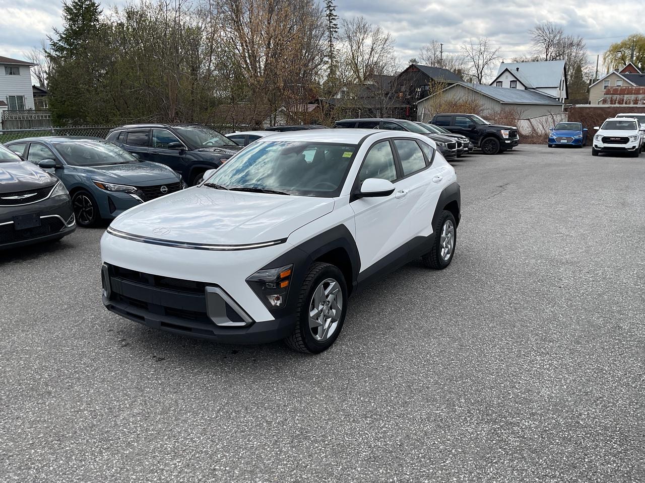2025 Hyundai KONA 2.0L Essential 4dr All-Wheel Drive Photo0