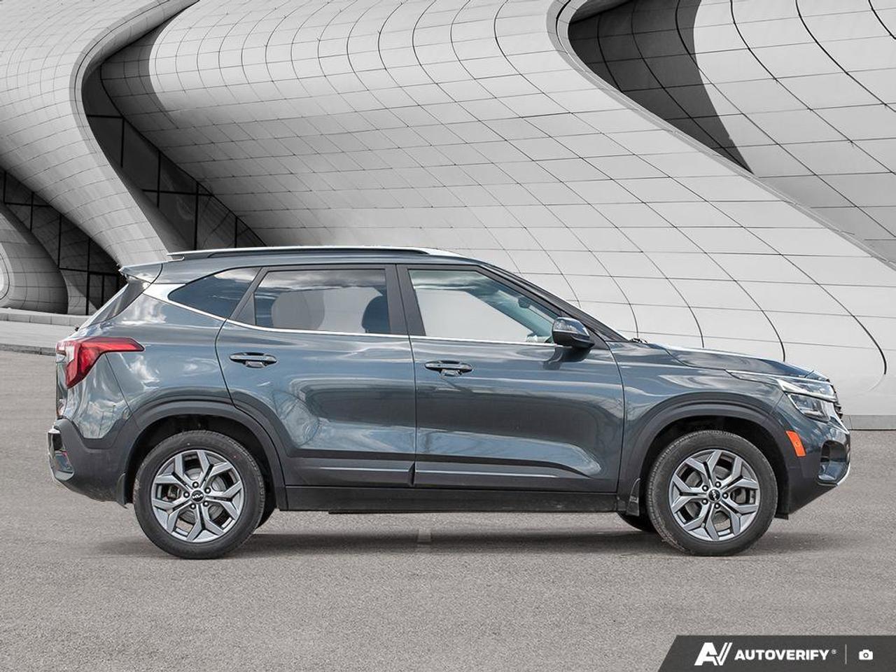 2024 Kia Seltos EX Photo