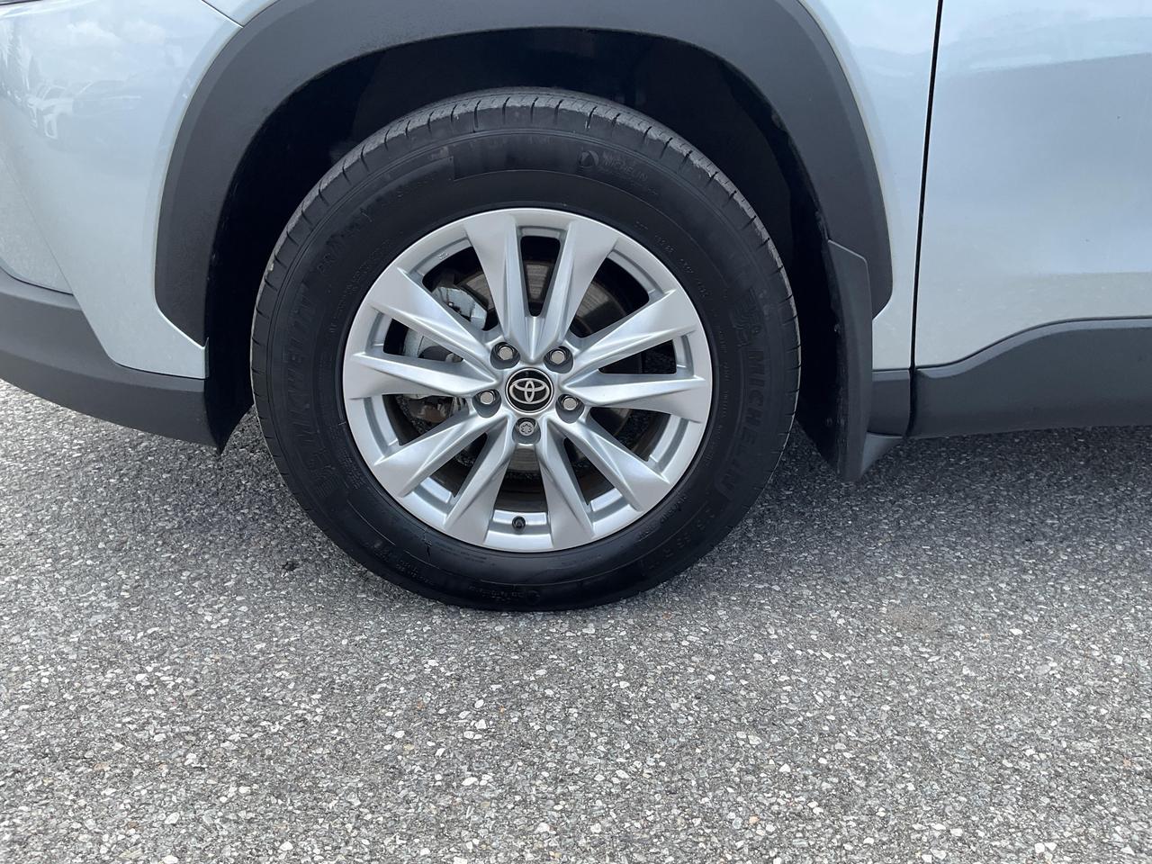 2025 Toyota Corolla Cross LE 4dr All-Wheel Drive Photo