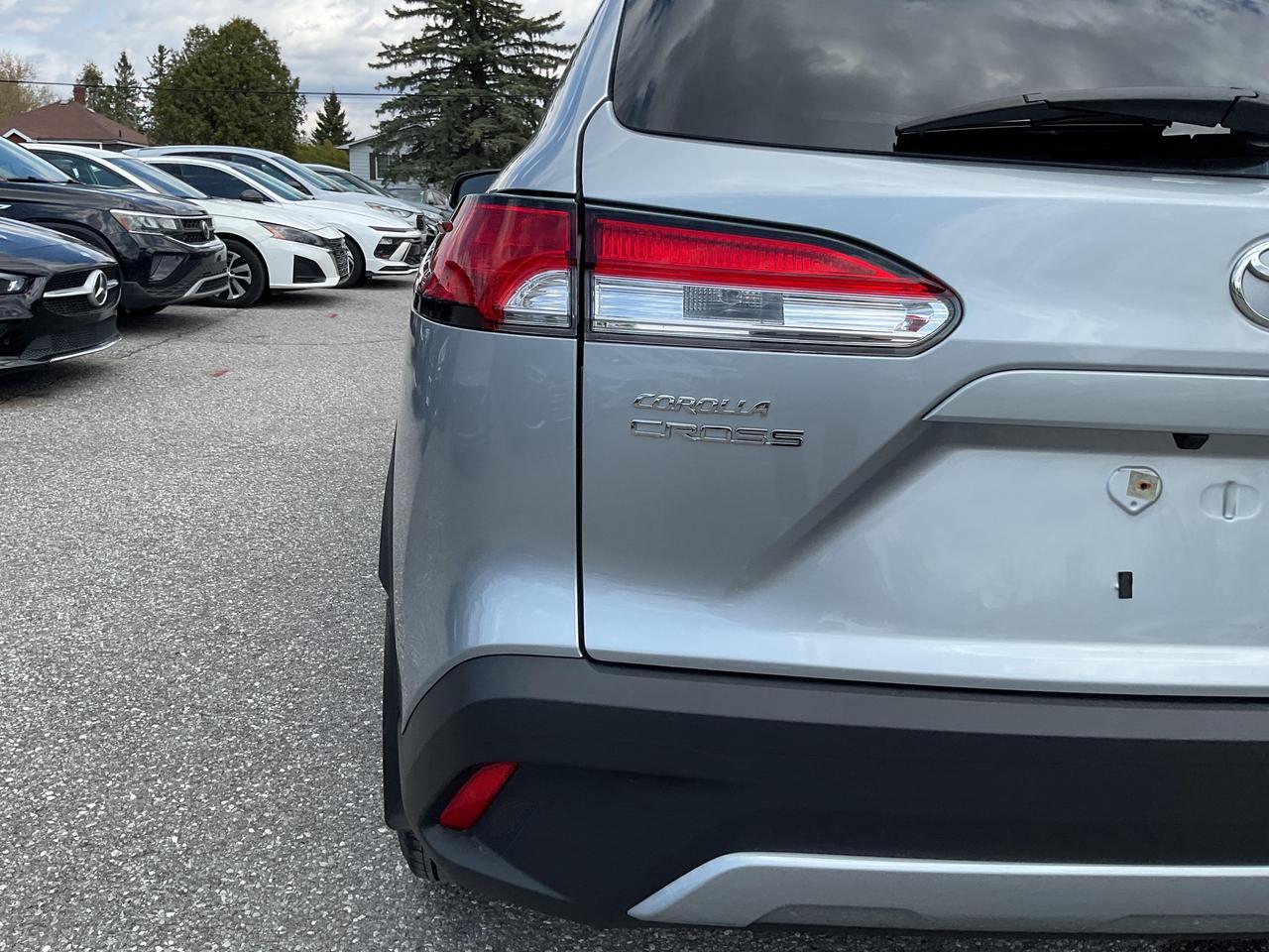 2025 Toyota Corolla Cross LE 4dr All-Wheel Drive Photo