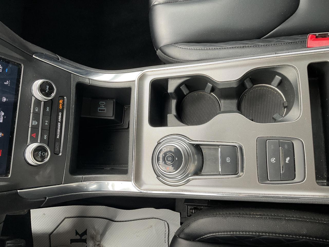 2024 Ford Edge TITANIUM 4DR ALL-WHEEL DRIVE Photo