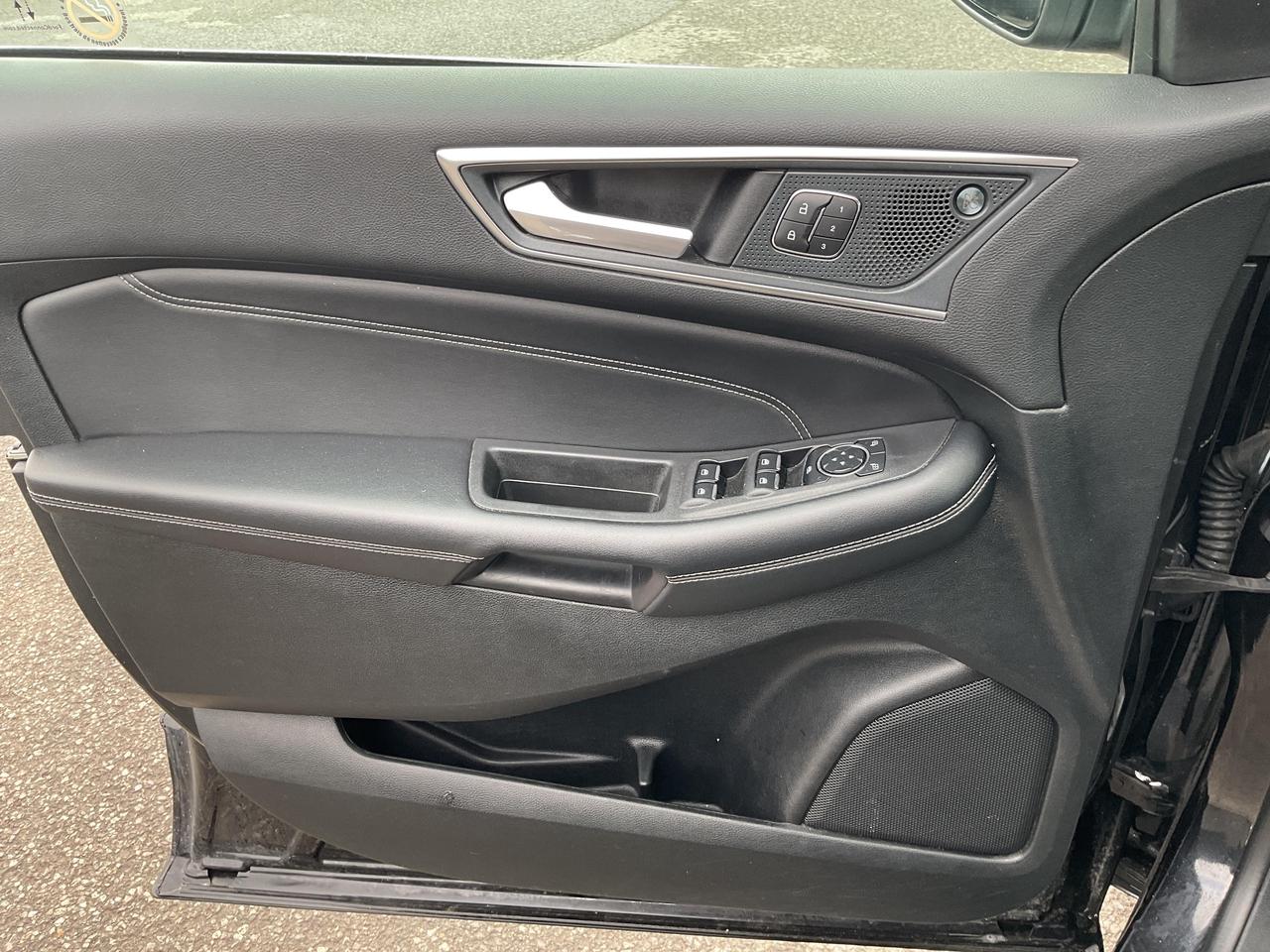 2024 Ford Edge TITANIUM 4DR ALL-WHEEL DRIVE Photo