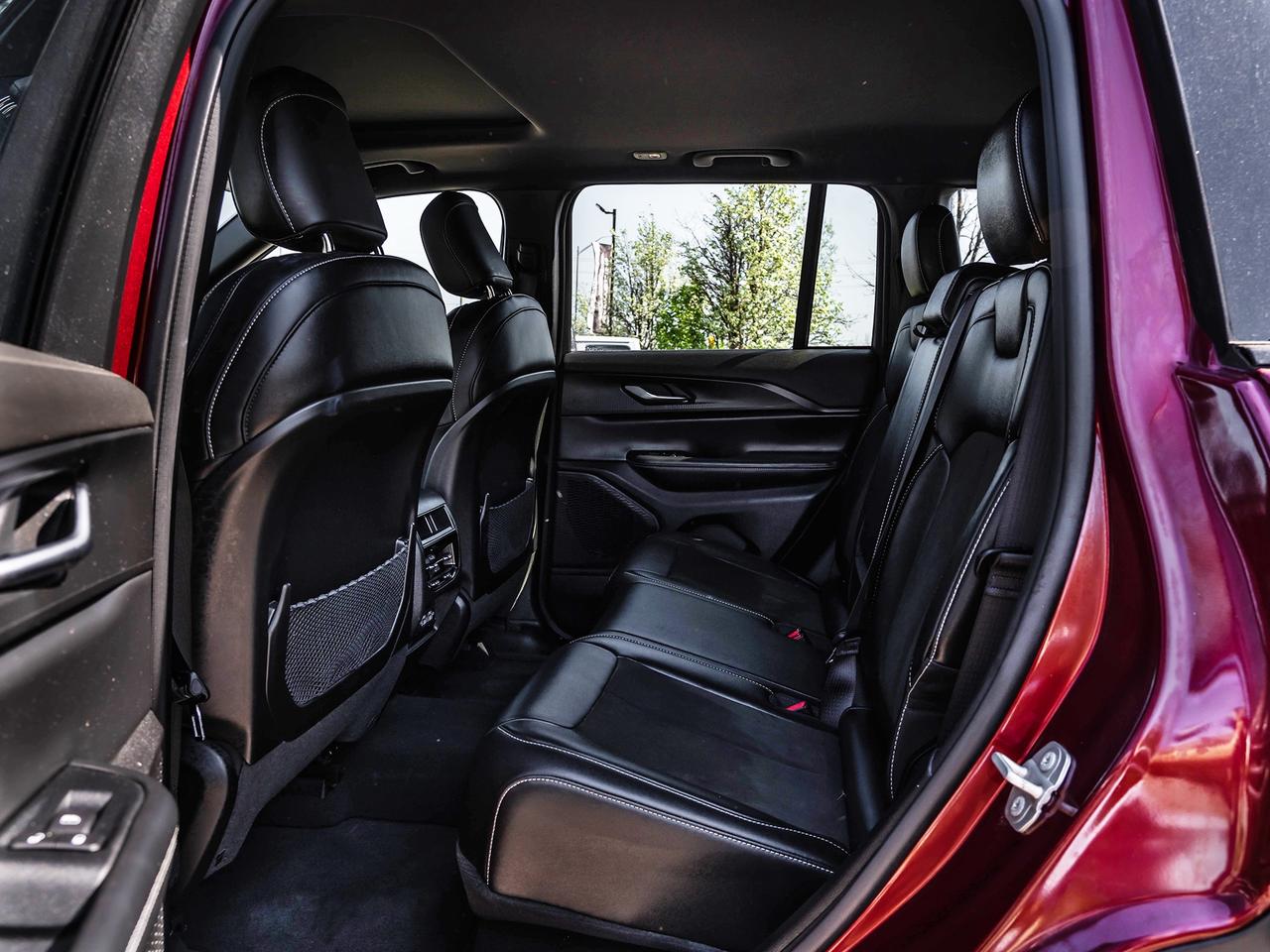 2023 Jeep Grand Cherokee ALTITUDE 4X4 Photo